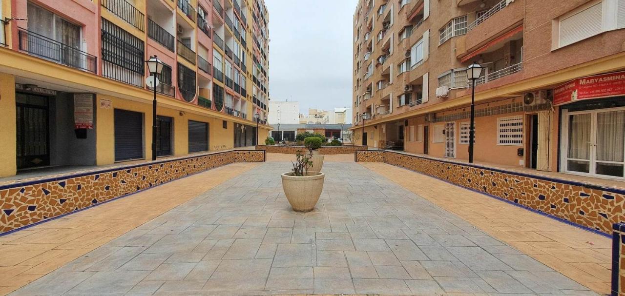 La Loma 7Th Floor Apartment Torrevieja Exterior photo